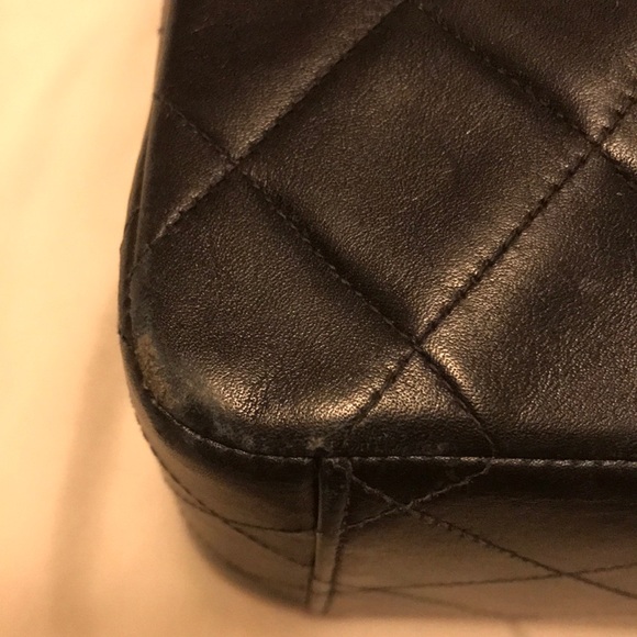 Chanel Handbag additional pics - Picture 4 of 8